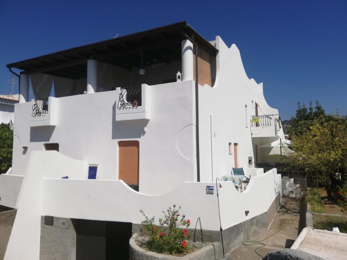 Villetta Aurora Lipari  Buitenkant foto